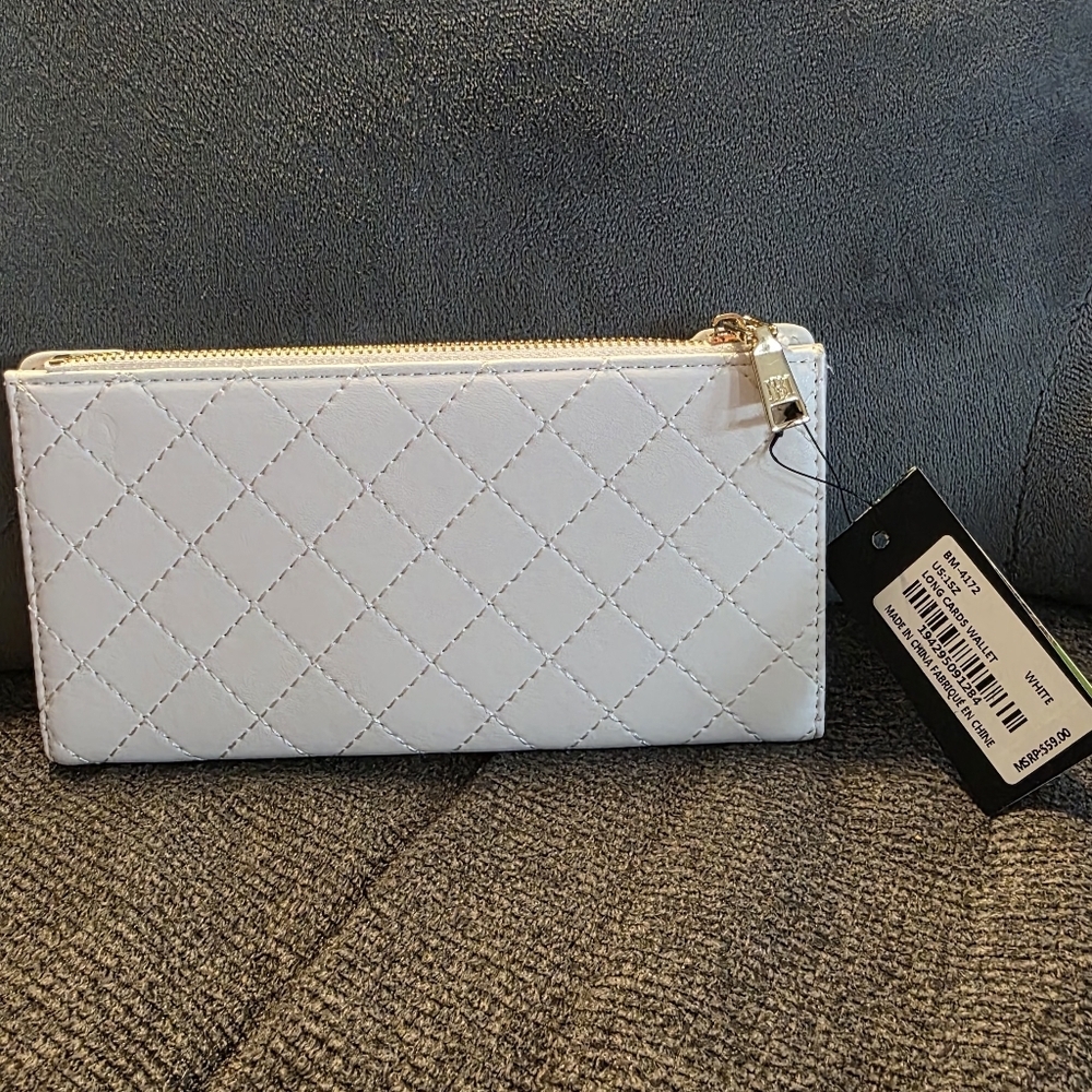 Badgley Mischka White Quilted Wallet with Gold Logo - Picture 3 of 5